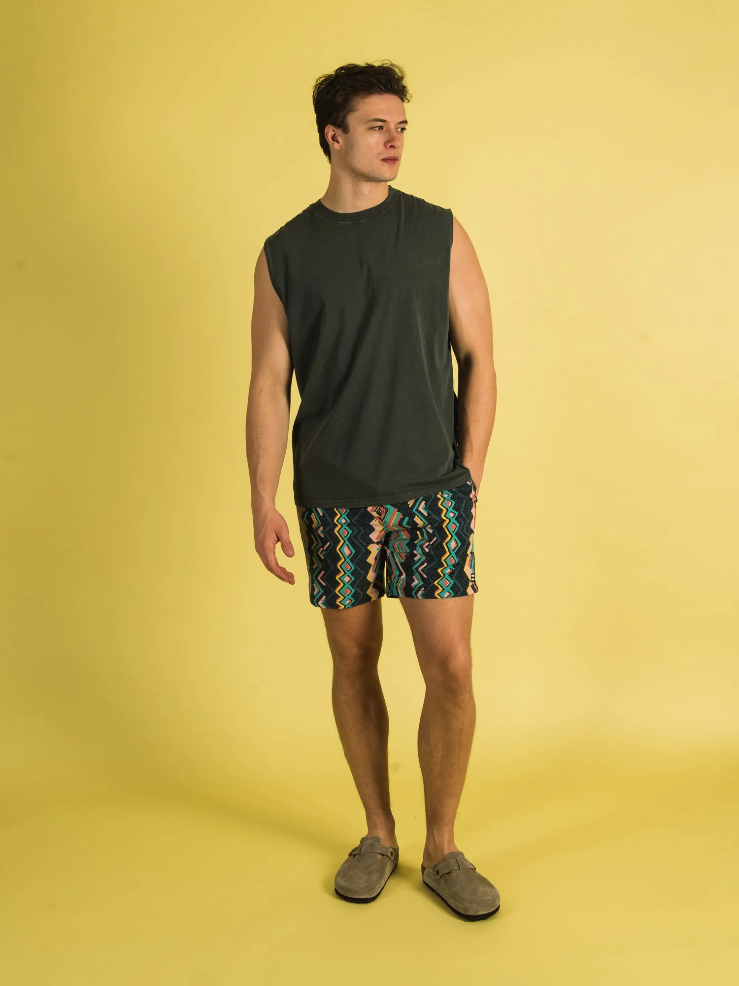 BILLABONG SUNDAYS LAYBACK 17" B-SHORT  - CLEARANCE