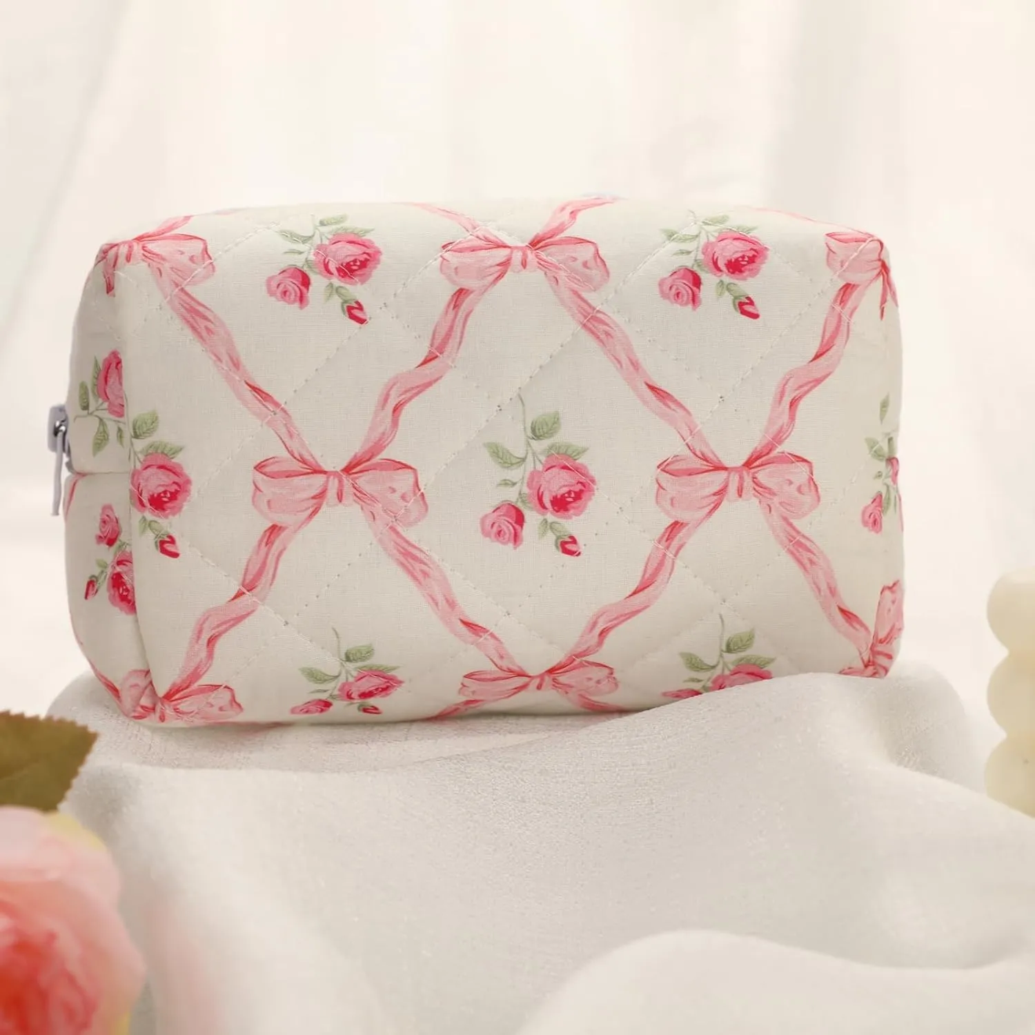 Quilted Makeup Bag Small Cotton Floral Cosmetic Makeup Bag Organizer, Aesthetic Portable Pouch Purse Toiletry Bag for Women Girls