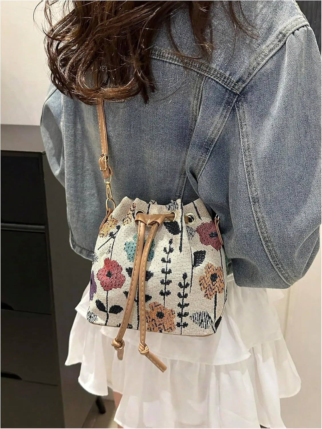 Women's Floral Drawstring Bucket Bag Vintage Crossbody Bags Adjustable Strap Mini Canvas Purses