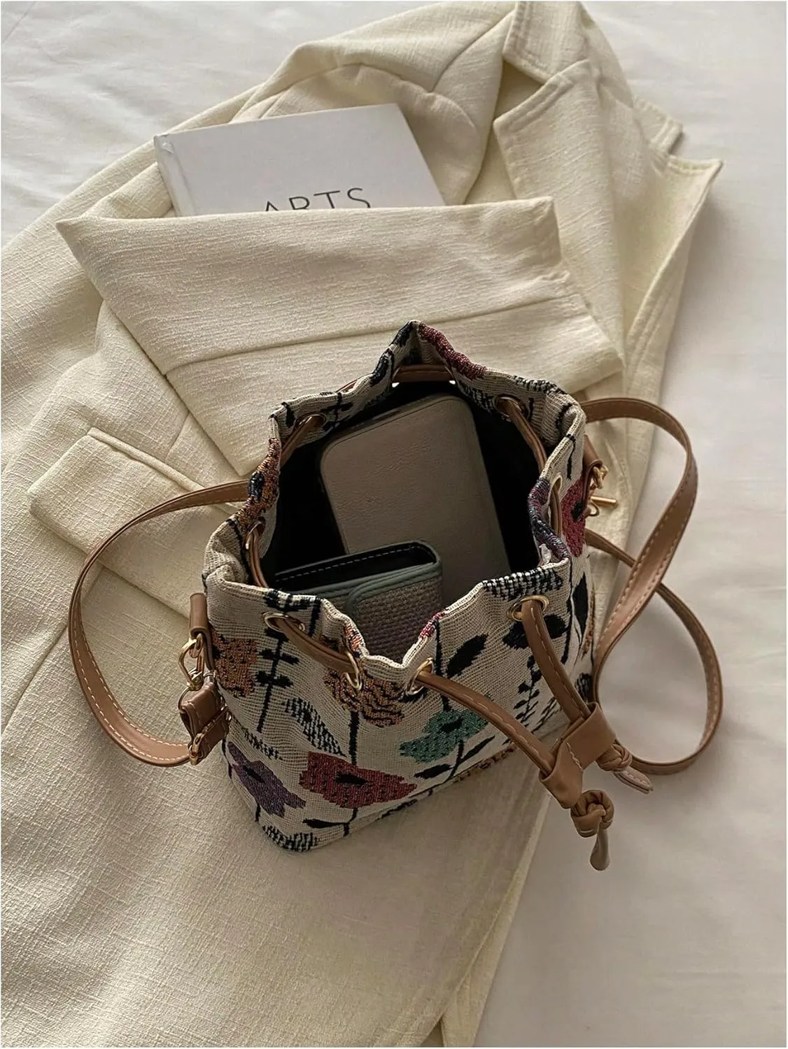 Women's Floral Drawstring Bucket Bag Vintage Crossbody Bags Adjustable Strap Mini Canvas Purses